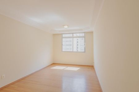 Sala de apartamento à venda com 2 quartos, 72m² em Cerqueira César, São Paulo