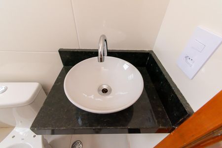 Apartamento à venda com 48m², 2 quartos e sem vagaBanheiro