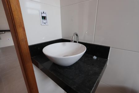 Apartamento para alugar com 42m², 2 quartos e sem vagaBanheiro