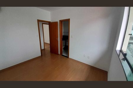 Casa à venda com 2 quartos, 108m² em Vila Paquetá, Belo Horizonte