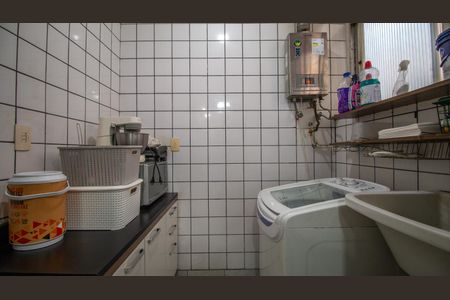 Apartamento à venda com 71m², 3 quartos e 1 vagaÁrea de Serviço