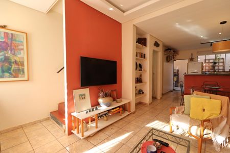 Sala de casa para alugar com 2 quartos, 120m² em Centro, Ribeirão Preto