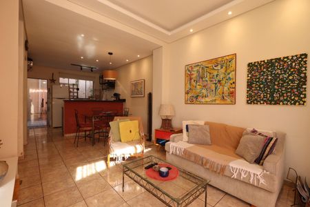 Sala de casa para alugar com 2 quartos, 120m² em Centro, Ribeirão Preto