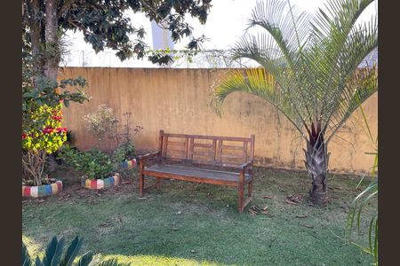 Casa de condomínio para alugar com 62m², 2 quartos e 1 vaga Casa de condomínio para alugar com 62m², 2 quartos e 1 vagaCondomínio