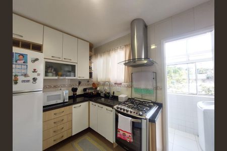 Casa de condomínio para alugar com 163m², 3 quartos e 1 vagaCozinha