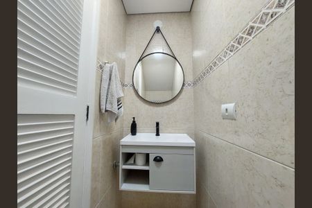 Casa de condomínio para alugar com 163m², 3 quartos e 1 vagaBanheiro do Espaço Gourmet