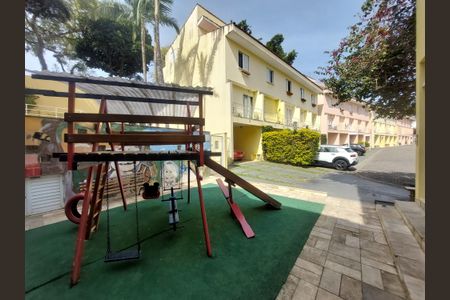 Casa de condomínio para alugar com 163m², 3 quartos e 1 vagaÁrea comum