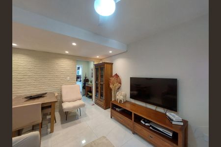 Casa de condomínio para alugar com 163m², 3 quartos e 1 vagaSala