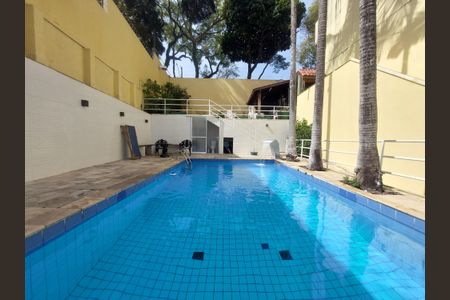 Casa de condomínio para alugar com 163m², 3 quartos e 1 vagaÁrea comum - Piscina