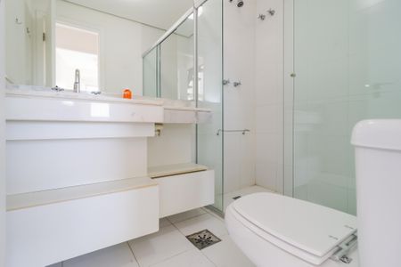 Apartamento para alugar com 115m², 2 quartos e 2 vagas Apartamento para alugar com 115m², 2 quartos e 2 vagasBanheiro