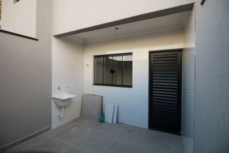 Casa à venda com 79m², 2 quartos e 2 vagas Casa à venda com 79m², 2 quartos e 2 vagasÁrea de Serviço
