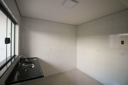 Casa à venda com 79m², 2 quartos e 2 vagas Casa à venda com 79m², 2 quartos e 2 vagasCozinha