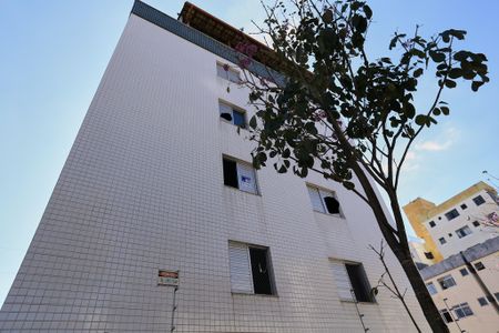 Apartamento à venda com 74m², 3 quartos e 2 vagas Apartamento à venda com 74m², 3 quartos e 2 vagasFachada