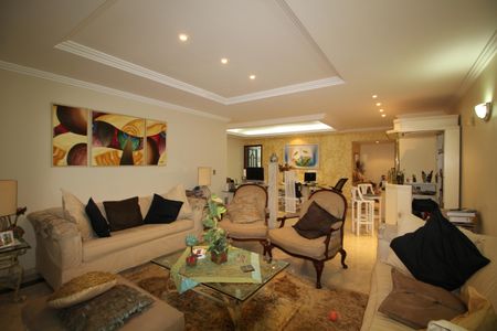 Apartamento à venda com 224m², 5 quartos e 3 vagasSala