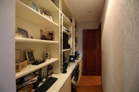 Apartamento à venda com 224m², 5 quartos e 3 vagasQuarto 1