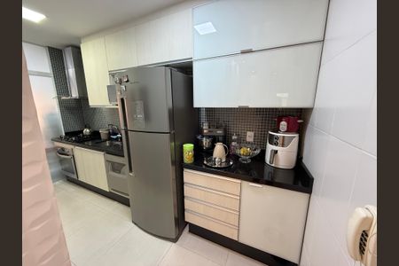 Cozinha de apartamento à venda com 2 quartos, 69m² em Jardim Florida, Jundiaí