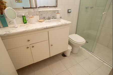 Apartamento à venda com 62m², 1 quarto e sem vagaBanheiro