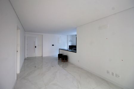 Apartamento à venda com 107m², 3 quartos e 3 vagasSala