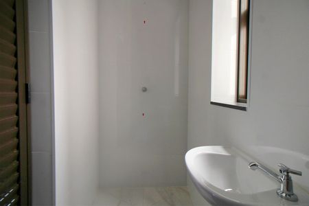 Apartamento à venda com 107m², 3 quartos e 3 vagasBanheiro de serviço