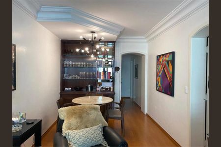 Apartamento à venda com 78m², 2 quartos e 1 vaga