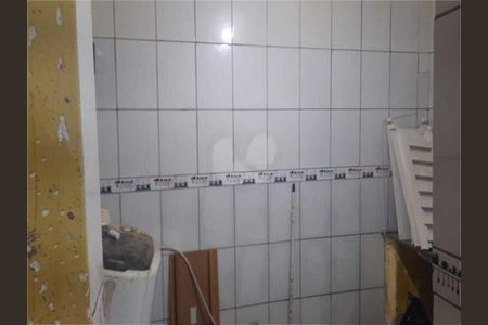 Casa à venda com 1 quarto, 140m² em Utinga, Santo André