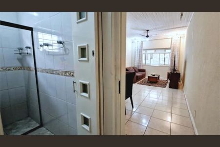 Casa à venda com 210m², 3 quartos e 1 vaga