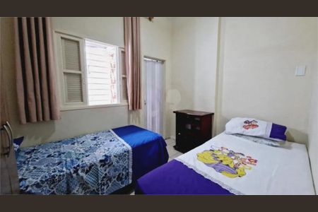 Casa à venda com 210m², 3 quartos e 1 vaga