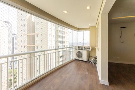 Apartamento à venda com 122m², 3 quartos e 2 vagasVaranda da Sala