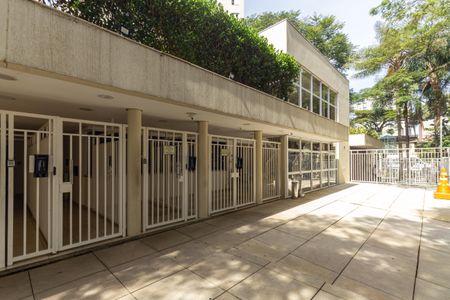 Apartamento à venda com 122m², 3 quartos e 2 vagasFachada