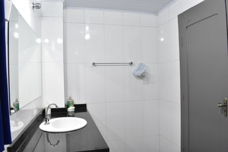Apartamento para alugar com 130m², 2 quartos e sem vagaBanheiro