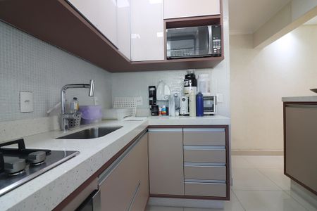 Apartamento à venda com 57m², 2 quartos e 1 vagaCozinha e Área de Serviço