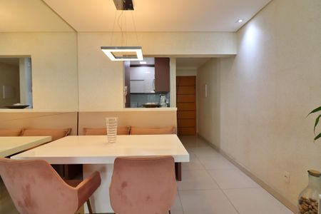 Apartamento à venda com 57m², 2 quartos e 1 vagaSala 