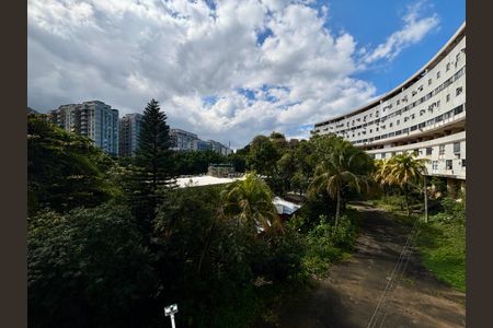 Apartamento para alugar com 45m², 1 quarto e 1 vaga Apartamento para alugar com 45m², 1 quarto e 1 vagaSala - vista