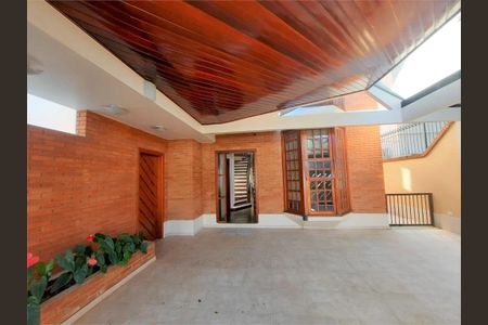 Casa à venda com 447m², 4 quartos e 2 vagas