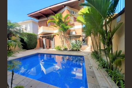 Casa à venda com 447m², 4 quartos e 2 vagas