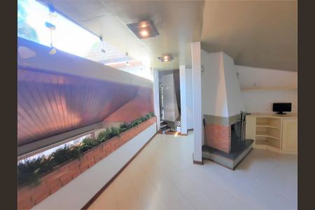 Casa à venda com 447m², 4 quartos e 2 vagas