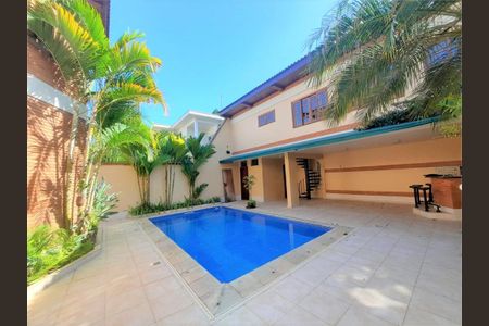 Casa à venda com 447m², 4 quartos e 2 vagas