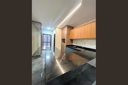 Casa à venda com 3 quartos, 145m² em Parque Oratório, Santo André