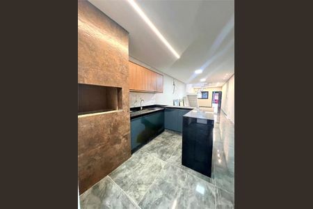 Casa à venda com 3 quartos, 145m² em Parque Oratório, Santo André