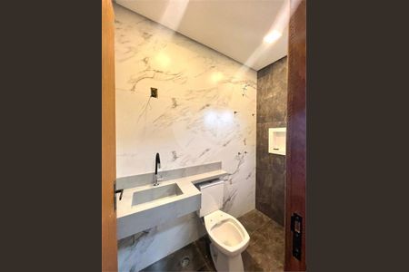 Casa à venda com 3 quartos, 145m² em Parque Oratório, Santo André