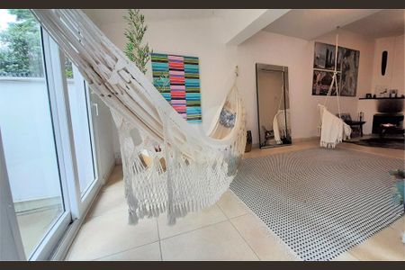 Casa à venda com 3 quartos, 180m² em Santo Amaro, São Paulo