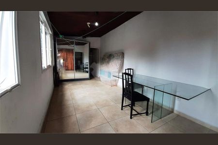 Casa à venda com 3 quartos, 180m² em Santo Amaro, São Paulo