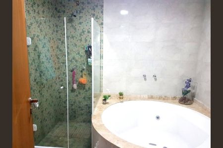 Casa à venda com 4 quartos, 240m² em Tatuapé, São Paulo