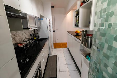 Apartamento para alugar com 69m², 2 quartos e 2 vagas Apartamento para alugar com 69m², 2 quartos e 2 vagasCozinha