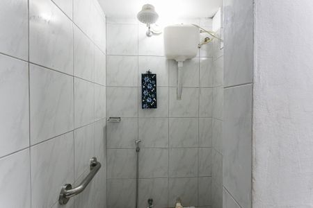 Casa à venda com 130m², 2 quartos e 2 vagasBanheiro 2