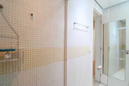 Apartamento à venda com 174m², 4 quartos e 6 vagasBanheiro da Suíte 2