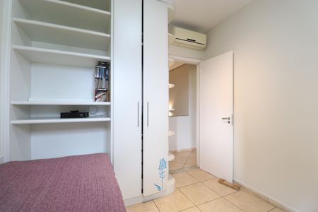 Apartamento à venda com 174m², 4 quartos e 6 vagasQuarto 1