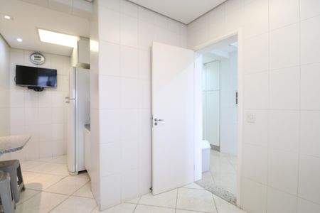 Apartamento à venda com 174m², 4 quartos e 6 vagasCozinha