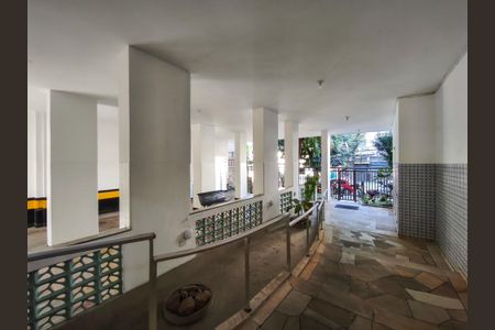 Apartamento à venda com 45m², 1 quarto e 1 vagaFachada e portaria