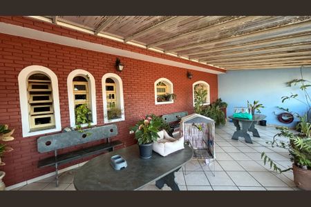 Casa para alugar com 198m², 3 quartos e 2 vagas Casa para alugar com 198m², 3 quartos e 2 vagasÁrea comum